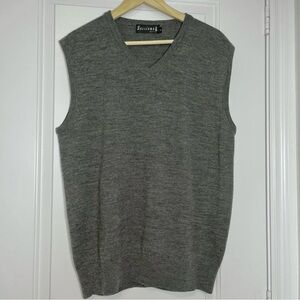 Vintage Bossiomo wool blend grey v neck sweater vest, size medium
